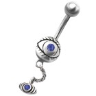 Piercing mit Augen Design und Anhänger