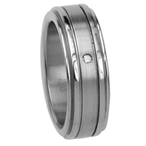 Titan ring mit Diamant 2 Linien mattiert und poliert