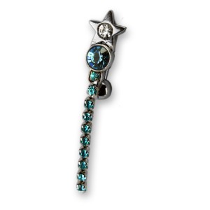 Navel piercing, star motif with rhinestone chain