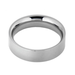 Ring aus 316L Chirurgenstahl, hochglanzpoliert, innen bombiert, außen flach, 6mm hoch, Innendurchmesser 21mm