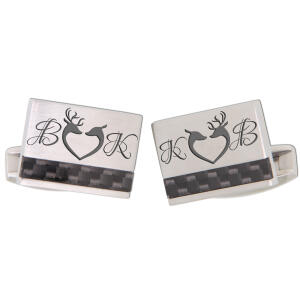 Manschettenknöpfe aus Edelstahl mit Carbon-Einlage an der Unterseite und Gravur