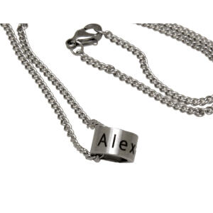Namenskette Anhänger aus Edelstahl mit individueller Lasergravur