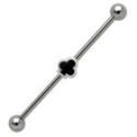Industrial Barbell  aus Chirurgenstahl mit einem Kartenspiel Kreuz