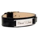 Schmales Lederarmband schwarz mit mattierter Gravurplatte und individueller Gravur