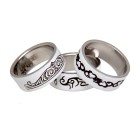 Set Edelstahlringe weiß emailliert mit Tattoo-Motiv