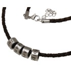 Namenskette Halskette aus geflochtenem braunen oder schwarzen Leder, mit 4 Elementen aus Edelstahl mit individueller Gravur