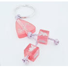 Schl&uuml;sselanh&auml;nger Acryldreieck und -w&uuml;rfel, lila