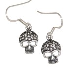 Drop earrings with an oxidized skull design - deadly chic